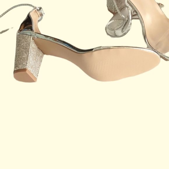 Lala Ikai Evening Shoes Silver with Ankle Straps Sequin Heels NWOTs - Picture 8 of 12